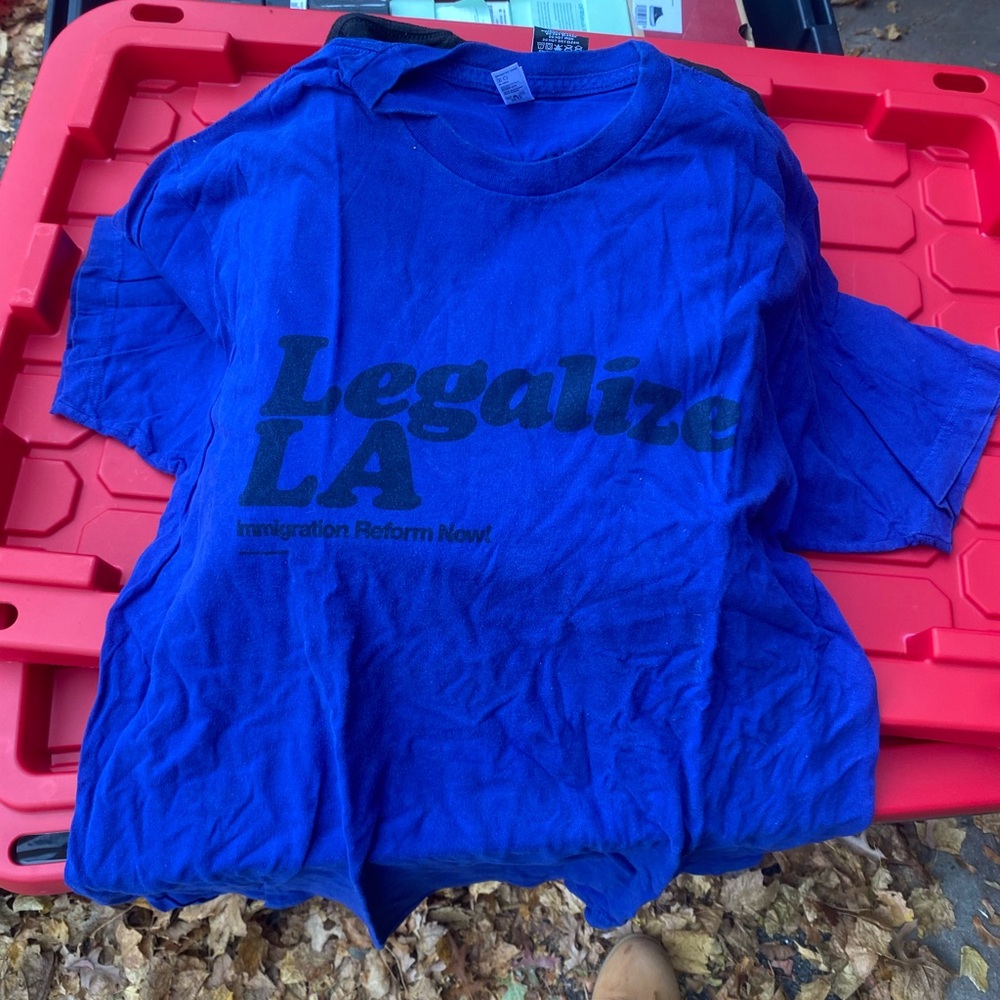 Blue Men Shirt with 'Legalize LA' Print
